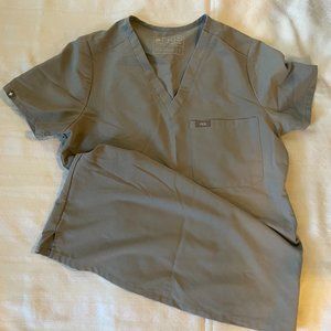 FIGS women's Cement Catarina - One-Pocket Scrub Top - S / Cement